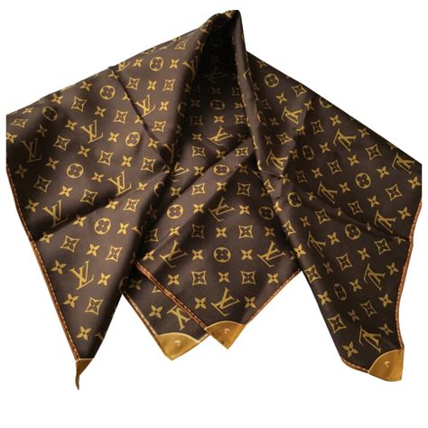 louis vuitton scarfes